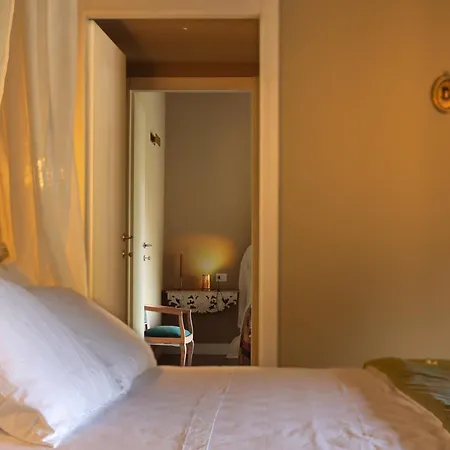 Luce Boutique Hotel 4*